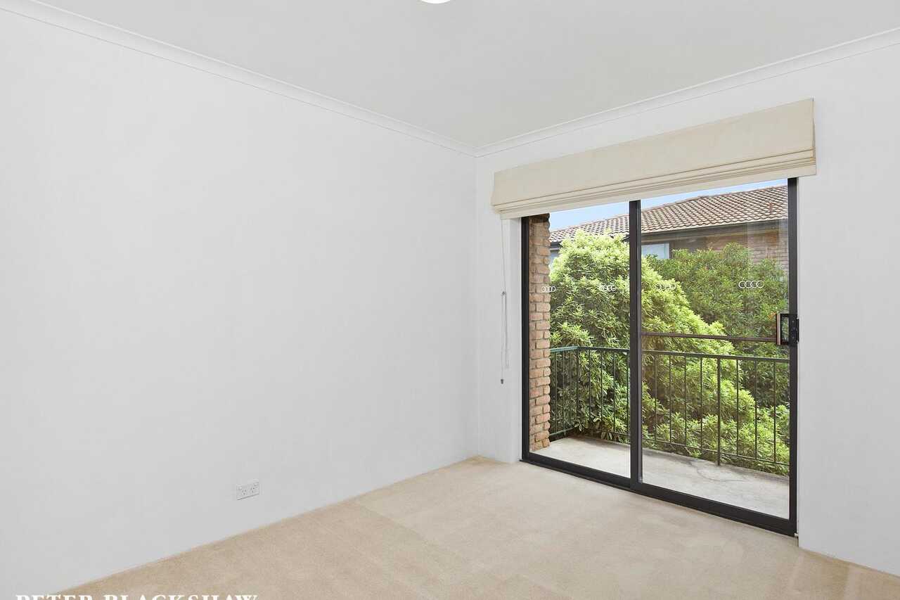 5/90 Collett Street Queanbeyan