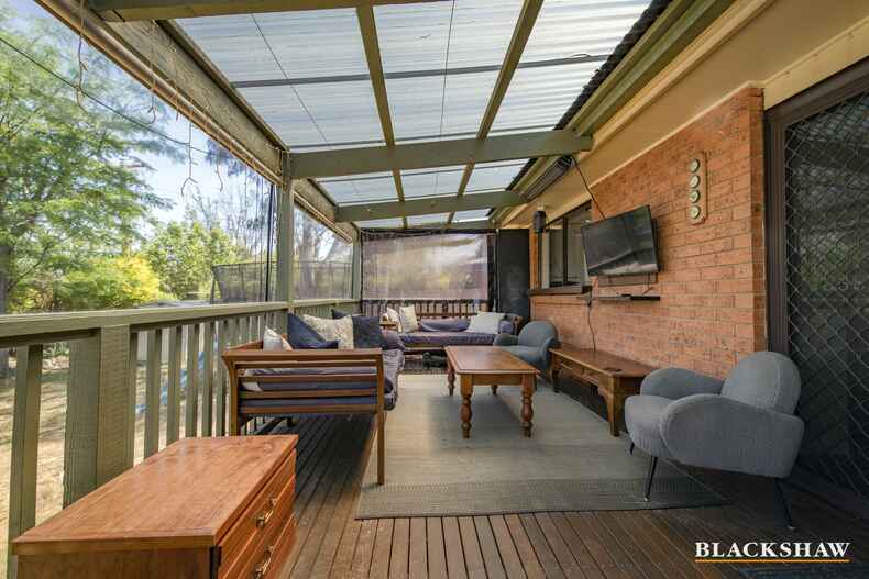 22 Degraves Crescent Wanniassa 22 Degraves Crescent Wanniassa