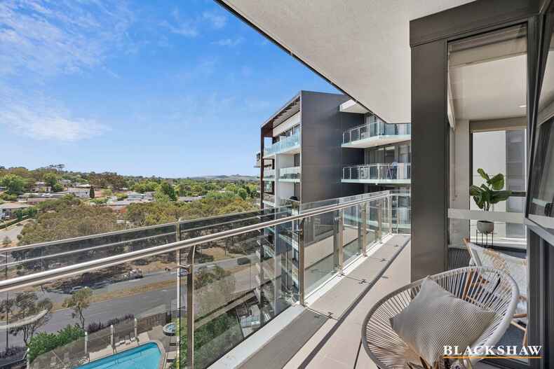 227/7  Irving Street Phillip
