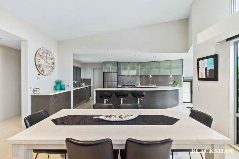 8 Hunter Place Sunshine Bay 8 Hunter Place Sunshine Bay