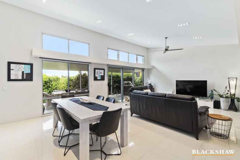 8 Hunter Place Sunshine Bay 8 Hunter Place Sunshine Bay