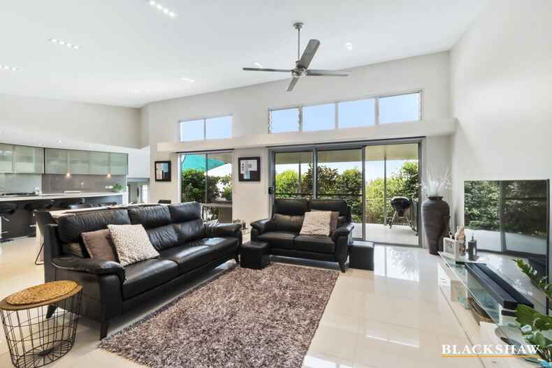 8 Hunter Place Sunshine Bay 8 Hunter Place Sunshine Bay