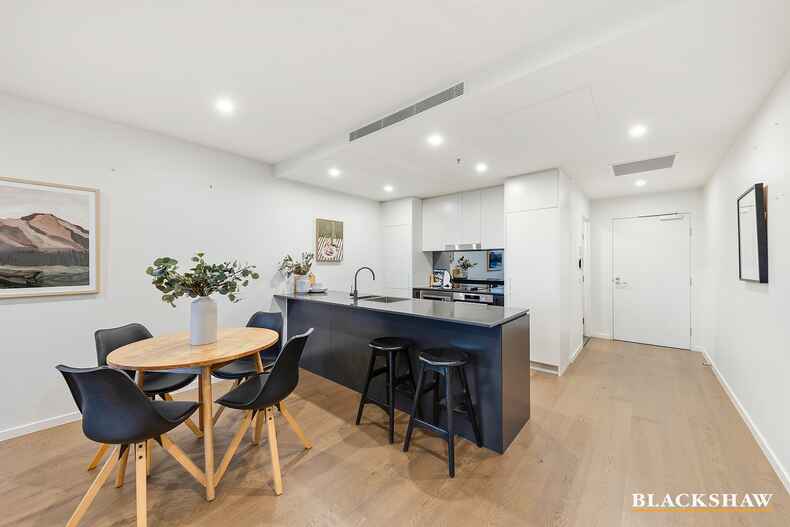 510/34 Eyre Street Kingston