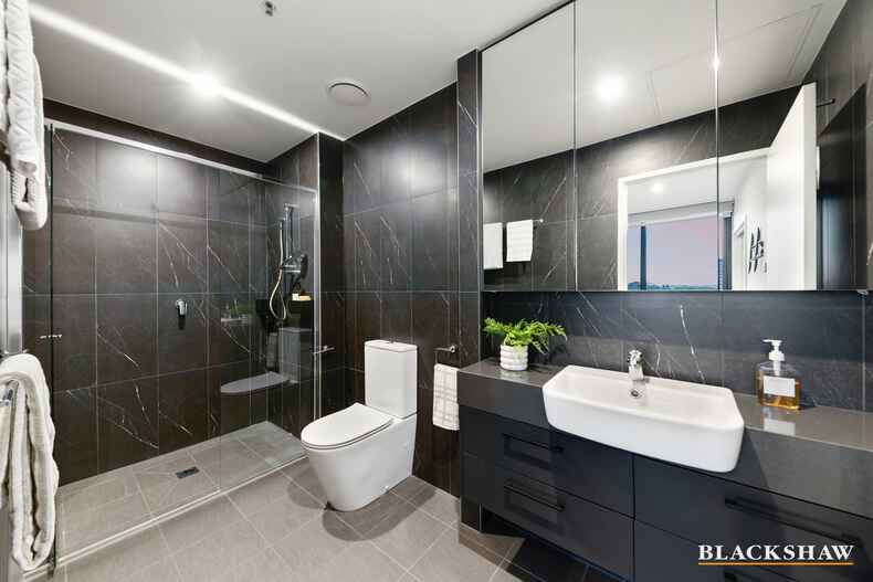 510/34 Eyre Street Kingston