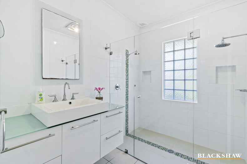 3 Derribong Avenue Catalina 3 Derribong Avenue Catalina