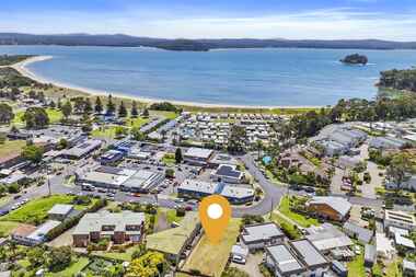 12 Corrigan Crescent Batehaven