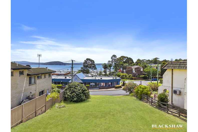 12 Corrigan Crescent Batehaven