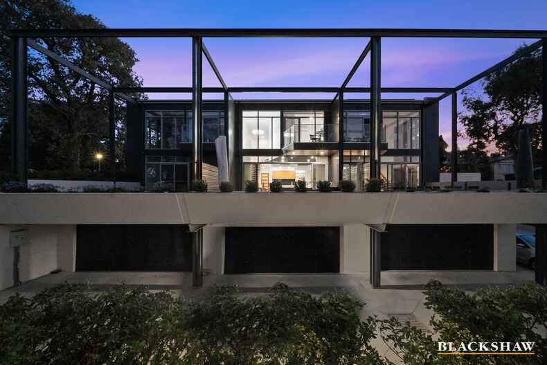 2/4 Endeavour Street Red Hill 2/4 Endeavour Street Red Hill