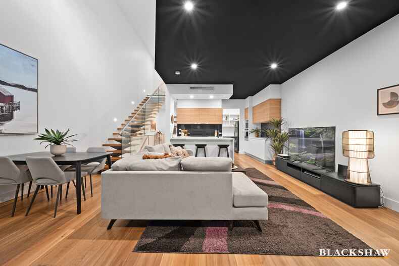 2/4 Endeavour Street Red Hill 2/4 Endeavour Street Red Hill
