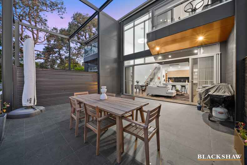 2/4 Endeavour Street Red Hill 2/4 Endeavour Street Red Hill