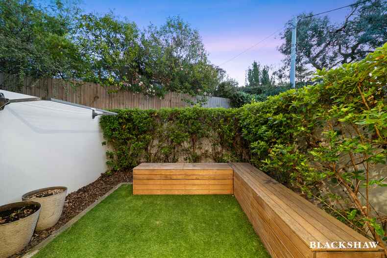 2/4 Endeavour Street Red Hill 2/4 Endeavour Street Red Hill