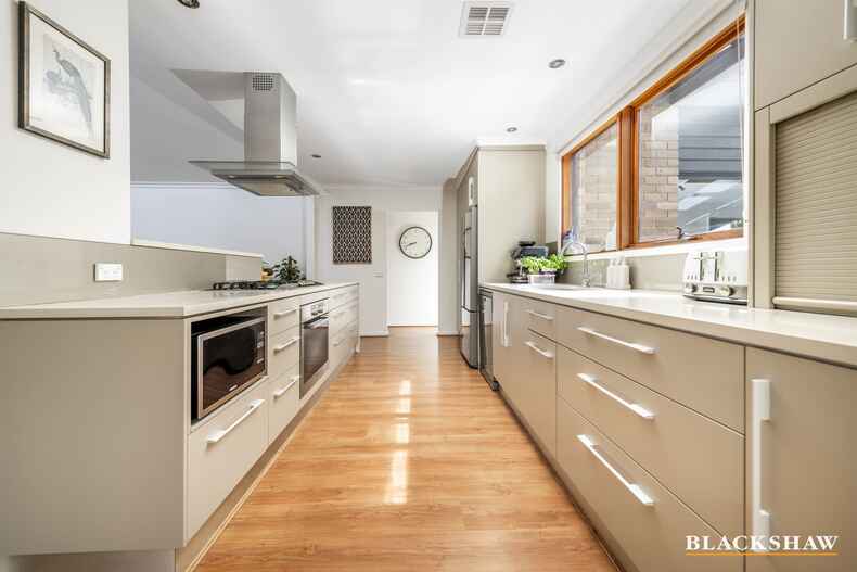 31 Garrick Street Fadden 31 Garrick Street Fadden