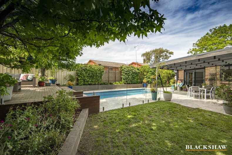 31 Garrick Street Fadden 31 Garrick Street Fadden