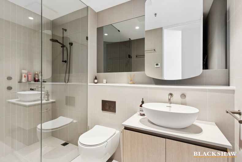 302/45 Honeysett View Kingston