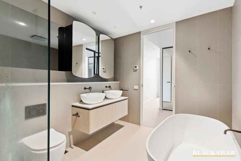 302/45 Honeysett View Kingston