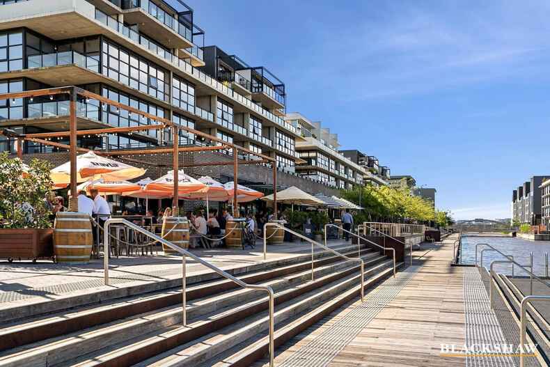 302/45 Honeysett View Kingston