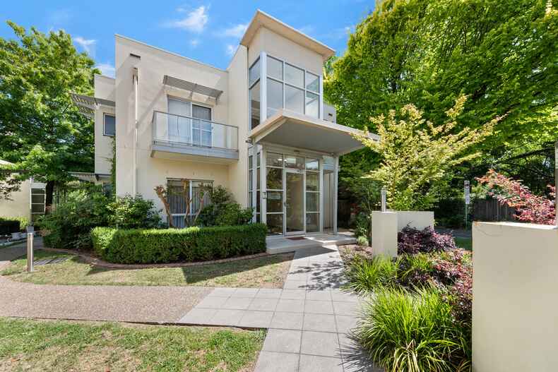 2/15 Fox Place Lyneham 2/15 Fox Place Lyneham