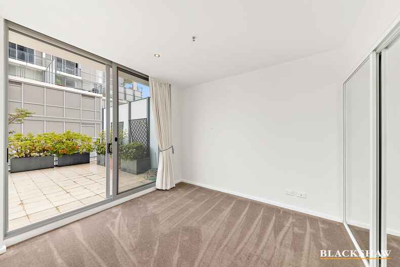 68/2 Edinburgh Avenue City