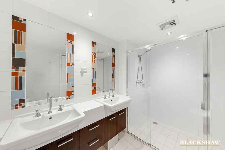 68/2 Edinburgh Avenue City