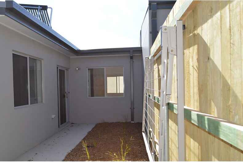 5 Chanter Terrace Coombs