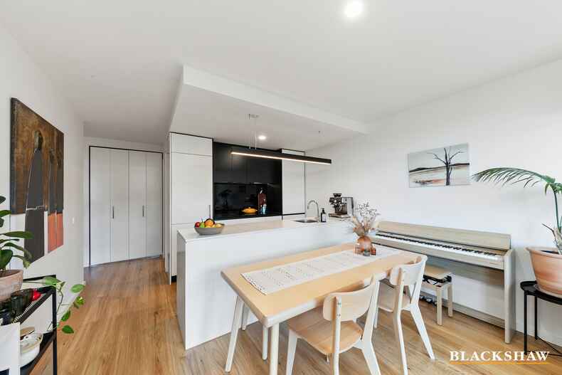 706/21 Challis Street Dickson