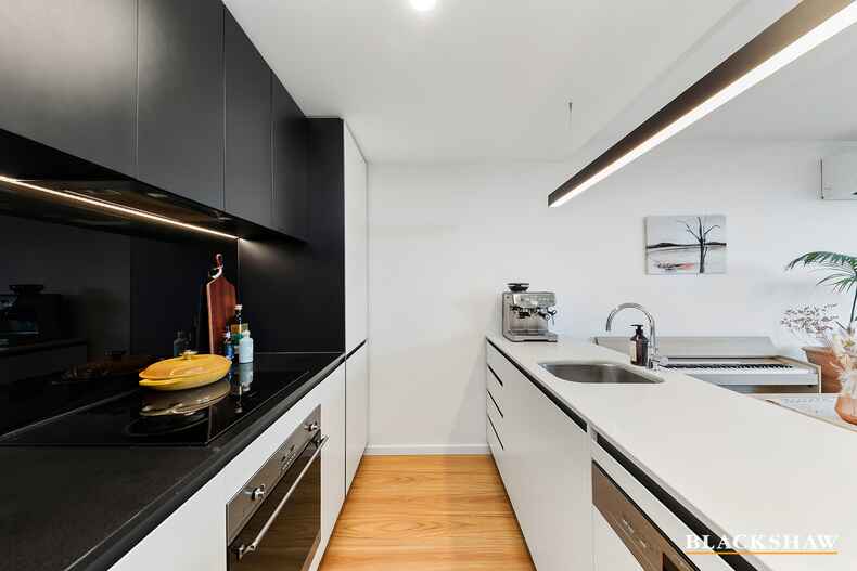 706/21 Challis Street Dickson