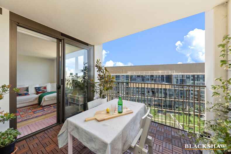 706/21 Challis Street Dickson