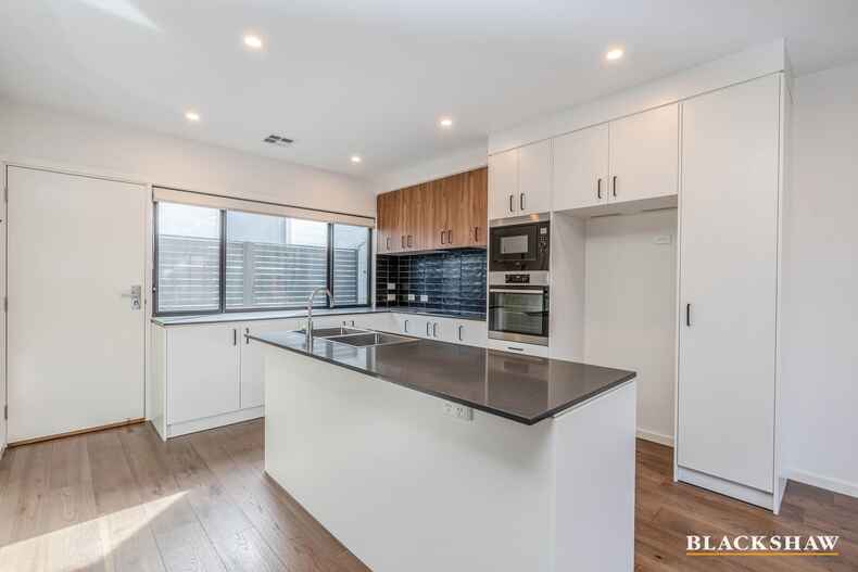 50/33 Braybrooke Street Bruce