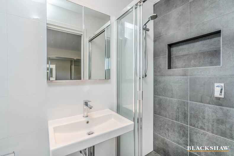 50/33 Braybrooke Street Bruce