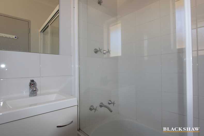 6/67 Derrima Road Queanbeyan