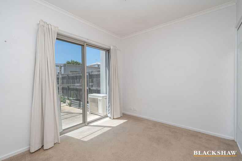 9/20 Clare Burton Crescent Franklin