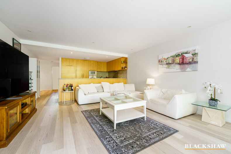 1/49 Printers Way Kingston