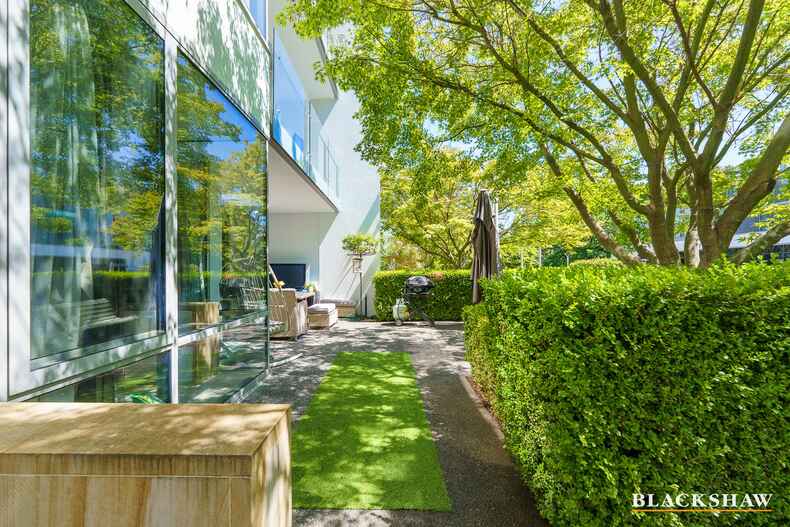 1/49 Printers Way Kingston