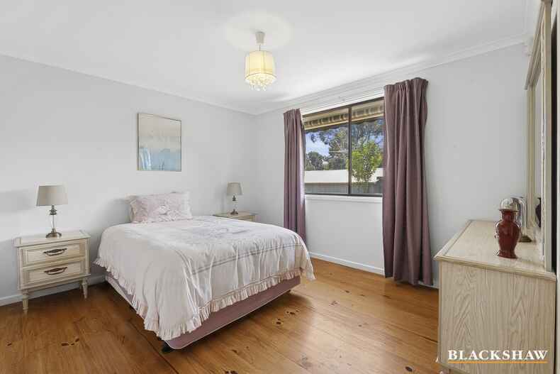 6 Spears Place Holt 6 Spears Place Holt