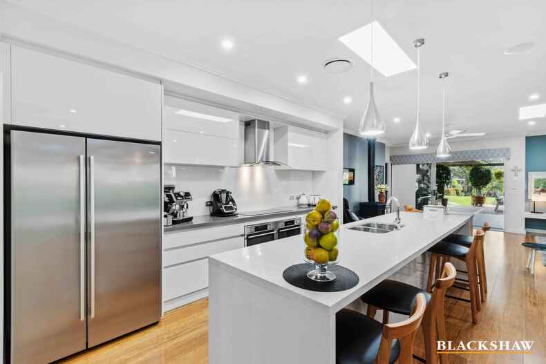 18 John Penn Drive Tomakin 18 John Penn Drive Tomakin