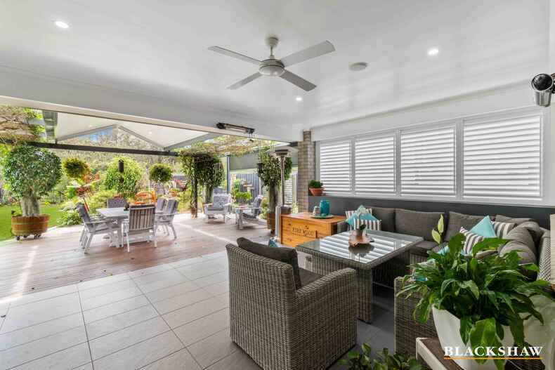 18 John Penn Drive Tomakin 18 John Penn Drive Tomakin