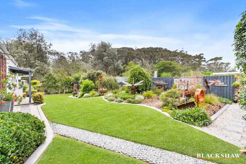 18 John Penn Drive Tomakin 18 John Penn Drive Tomakin