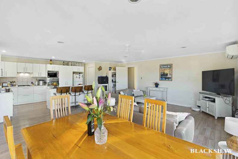 10 Muwarra Avenue Malua Bay 10 Muwarra Avenue Malua Bay