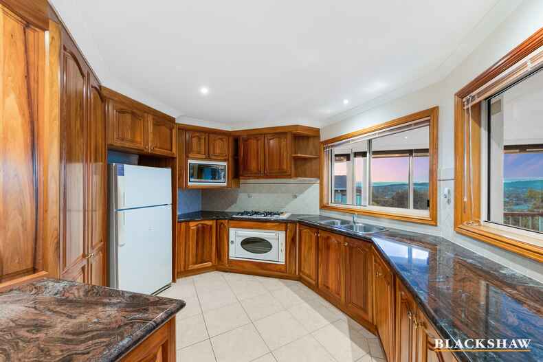 22 Martens Crescent Weston 22 Martens Crescent Weston