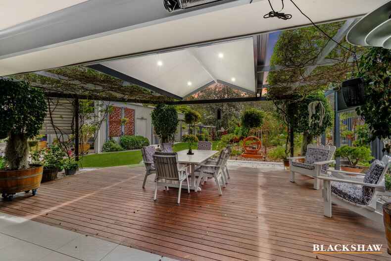 18 John Penn Drive Tomakin 18 John Penn Drive Tomakin