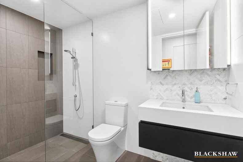 20/7 State Circle Forrest