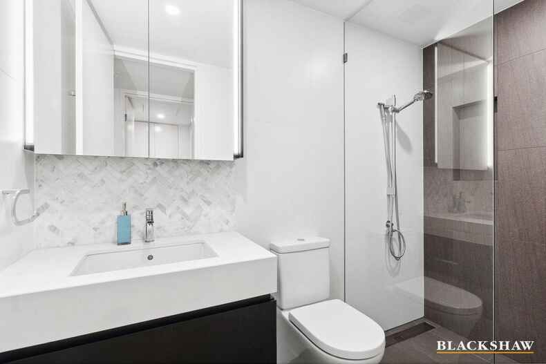 20/7 State Circle Forrest