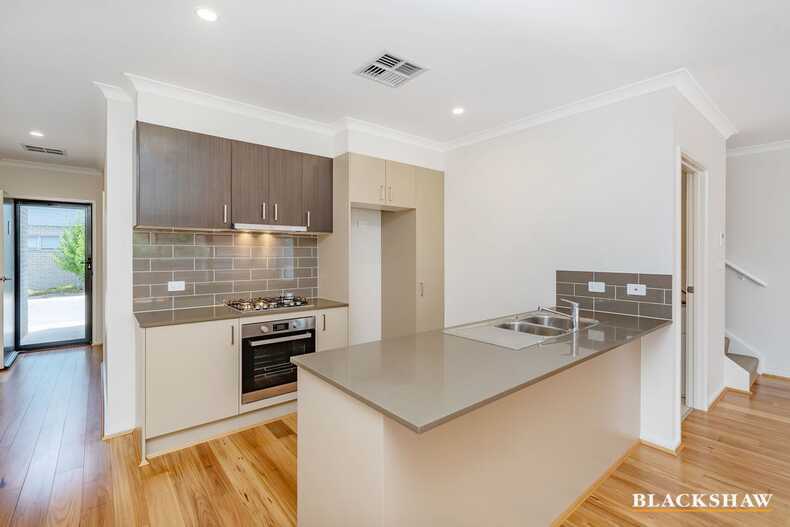 65/4 Pearlman Street Coombs 65/4 Pearlman Street Coombs