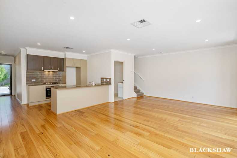 65/4 Pearlman Street Coombs 65/4 Pearlman Street Coombs