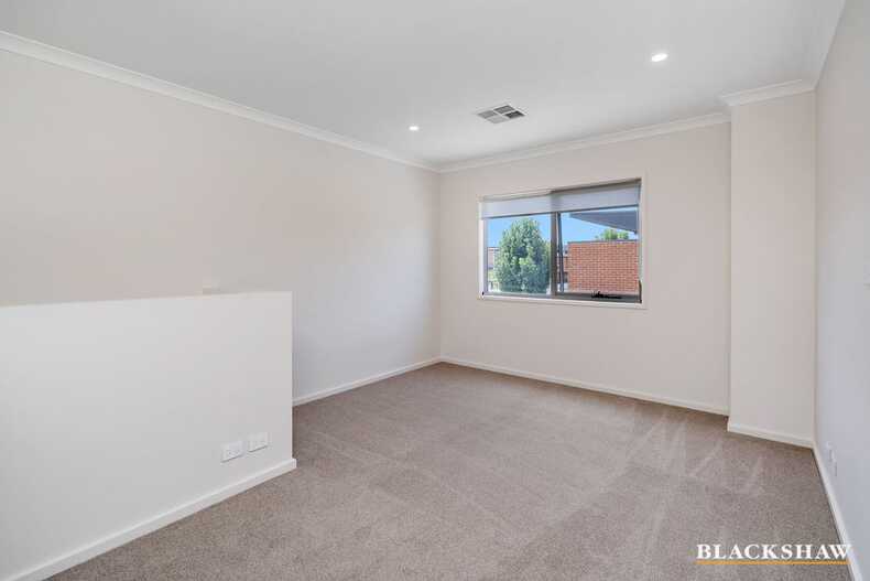 65/4 Pearlman Street Coombs 65/4 Pearlman Street Coombs