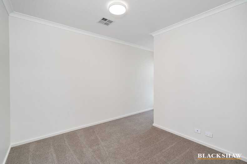 65/4 Pearlman Street Coombs 65/4 Pearlman Street Coombs