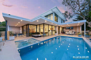 27 Vasey Crescent Campbell