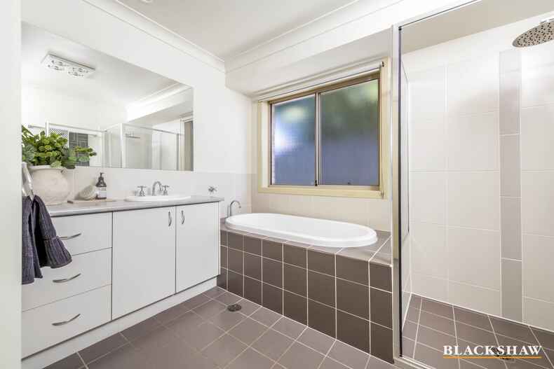 35 Courtneidge Street Dunlop 35 Courtneidge Street Dunlop