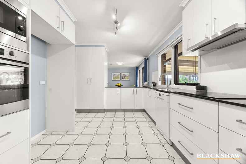 2A Truganini Place Chisholm