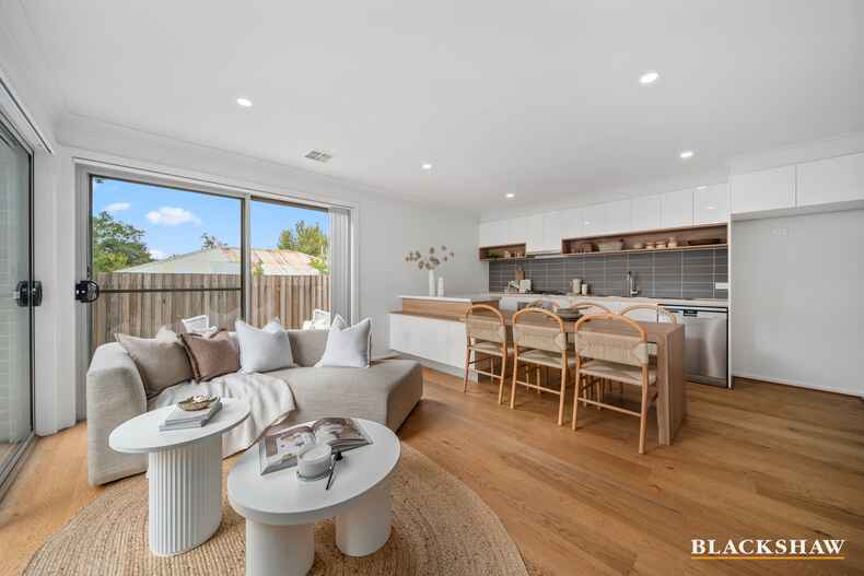 1/27 Yass Road Queanbeyan East